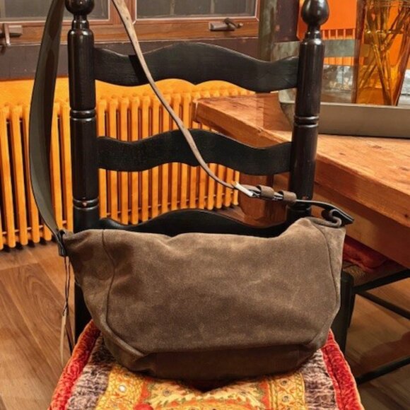 AllSaints Madea Slouch Suede Shoulder Bag ~ Olive Green ~ NEW WITH TAGS - Picture 5 of 9